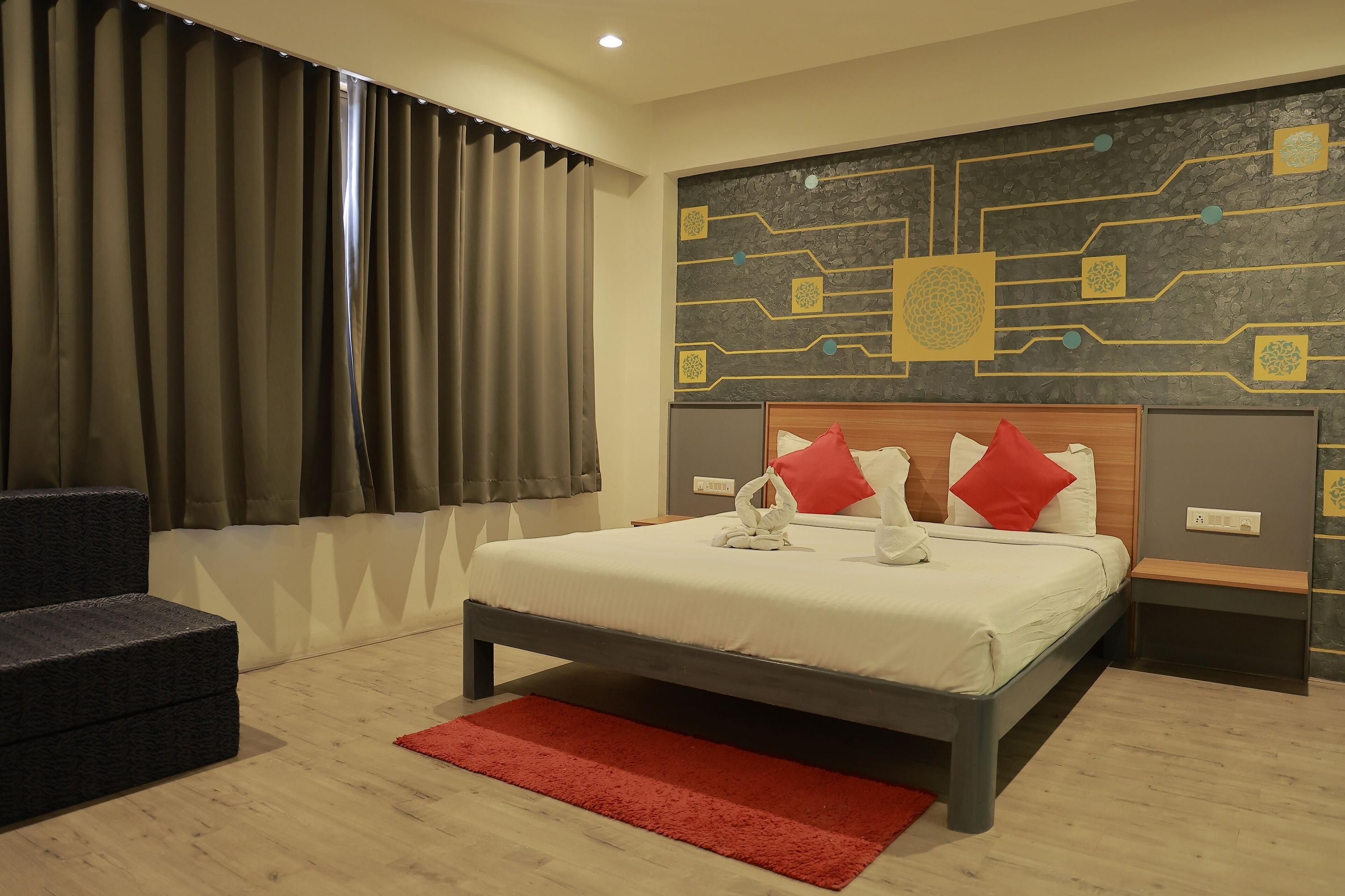 Hotel Sai Palkhi Niwara - שירדי