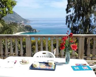 Villa del Capo - Capo Vaticano - Balcony