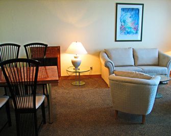 Shodlik Palace Hotel - Tasjkent - Vardagsrum