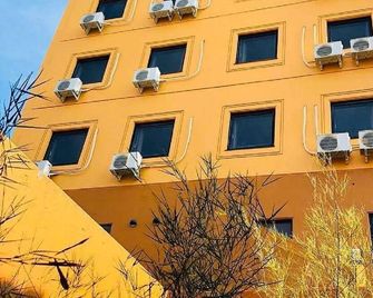 Close to Ogaki Station Room Only Twin Nonsmokin / Ogaki Gifu - Ogaki - Edificio