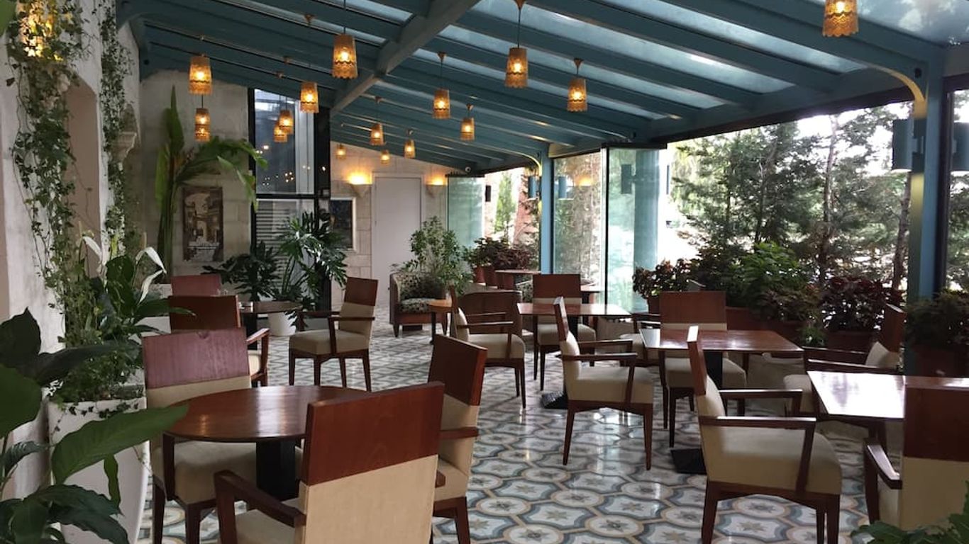 Guest House Amman Hotel