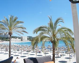 House (56 sqm) with a large garden (400 sqm) - just 800 meters to the beach - Peguera - Strand
