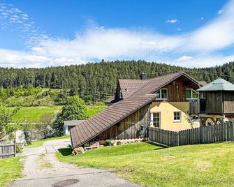 Fewo Knöpfle by Interhome - Eisenbach - Edificio