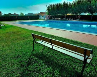 Masia Casa Roja for 18 people - Bañeras - Piscina