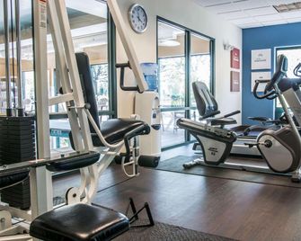 Comfort Suites Canton - Detroit - Canton - Sportcentrum
