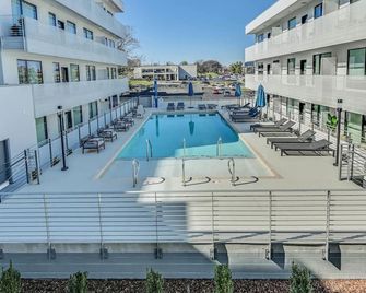 Nashville Condo Gulch/Downtown-Walking Distance - Nashville - Piscina