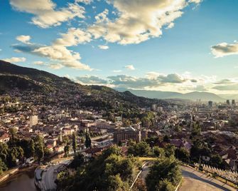 Swissôtel Sarajevo - Sarajevo - Outdoors view
