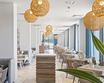 尼姆法式飯店 - 里維拉假日俱樂部 - 金沙 - 餐廳