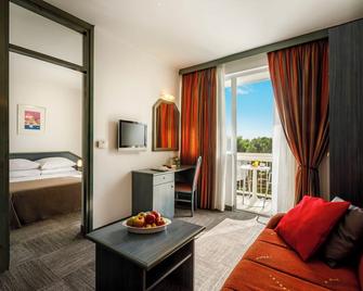 Laguna Maradiso Hotel by Aminess - Novigrad - Living room