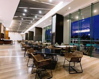 Arterra Hotel And Resort - Lapu-Lapu City - Restaurante