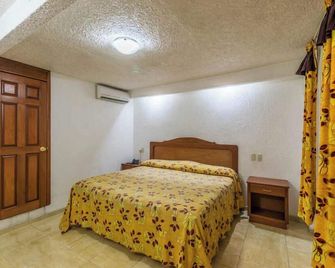 Suites Poliforum Inn - León