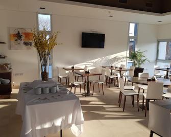 Rental Suites Campana - Campana - Restaurante