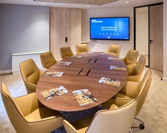 Hôtel Mercure Chartres Centre Cathédrale - Chartres - Meeting room