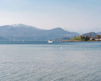 [Two Steps From Lake] - Lake Maggiore Relax - Dormelletto - Spiaggia