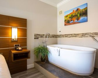 Wildflower Inn at Bell Rock - Sedona - Baño