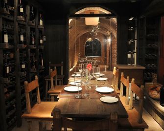 Huentala Hotel - Mendoza - Ruang makan