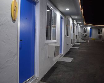 Calafia Inn - San Clemente - Gang