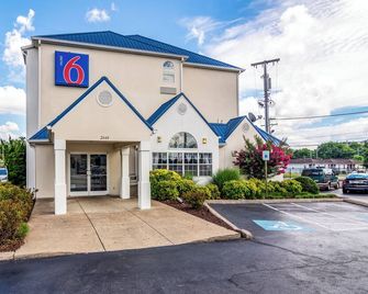 Motel 6 Chattanooga Downtown - Chattanooga - Building