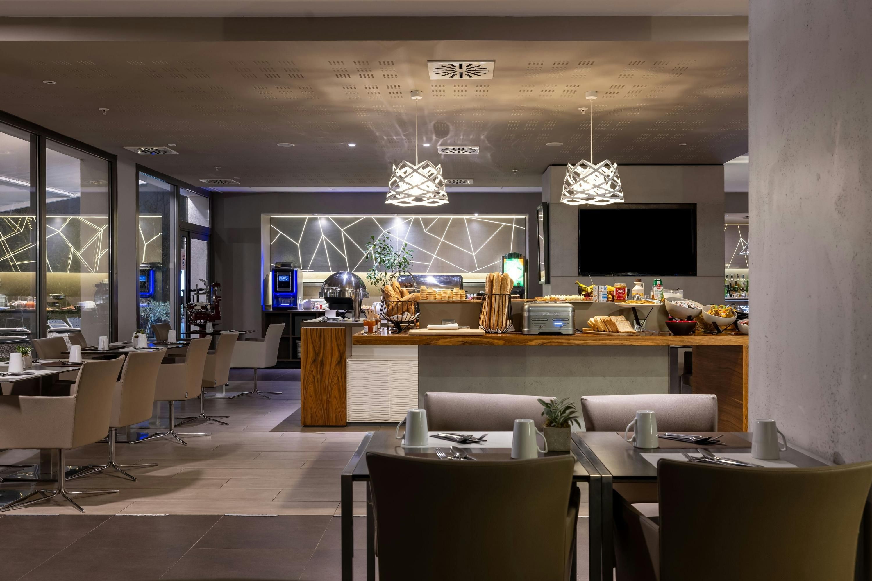 AC Hotel by Marriott Marseille Prado Velodrome