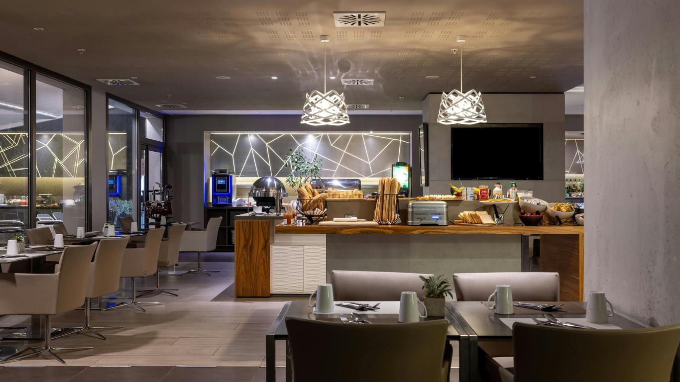 AC Hotel by Marriott Marseille Prado Velodrome