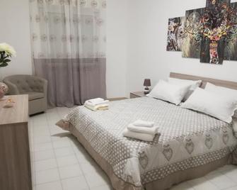 Madrigio... A Casa Propria - Casamassima - Camera da letto