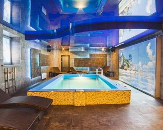Aquamarine Hotel And Spa - Kursk - Pool