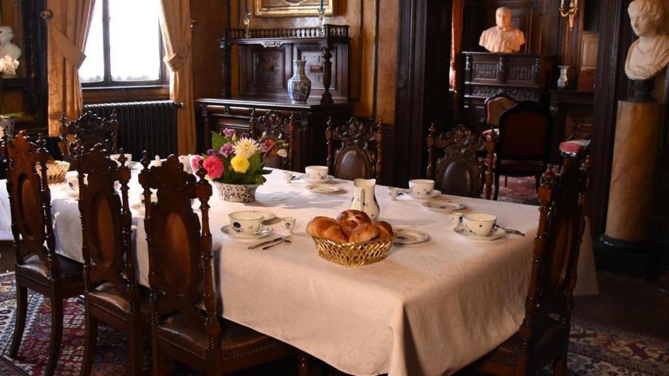 Chateau Hotel De Warenghien