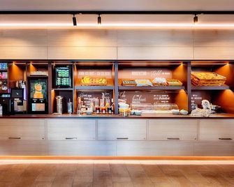 B&b Hotel Erlangen-tennenlohe - Erlangen - Bar