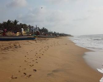 Meya Beach Walk Hotel - Mahabalipuram - Beach