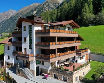Hotel Garni Schönblick - Sölden - Edificio