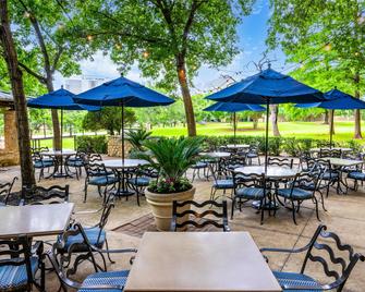 Hilton DFW Lakes Executive Conference Center - Grapevine - Restaurant