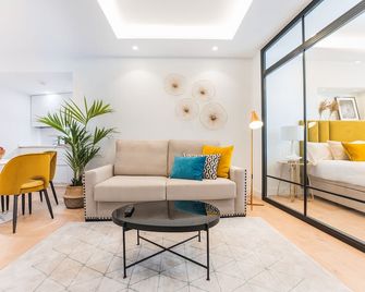 Debambú Suites - Málaga - Sala de estar