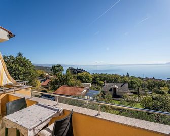 Silvana by Interhome - Matulji - Balcón