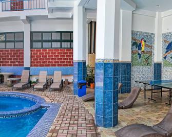 Hotel Puntarenas Beach - Puntarenas - Piscina
