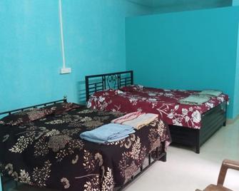 Shubham Karoti Cottage Alibaug - Alibag - Bedroom