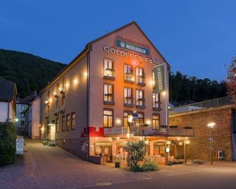 Hotel Goldenes Fass - Freudenberg am Main - Edificio