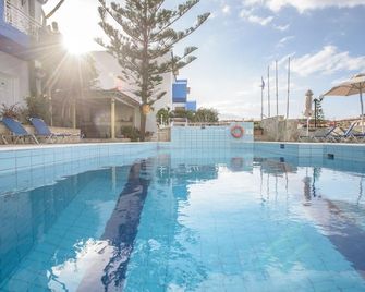 Belvedere Village - Agia Pelagia - Havuz