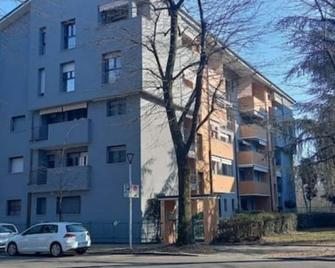 Spilamberto 6b - 12mins from San Donato M3 station - San Donato Milanese - Edificio