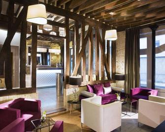 Hotel Jacques de Molay - Paris - Lobby