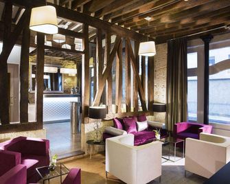 Hotel Jacques de Molay - París - Lobby
