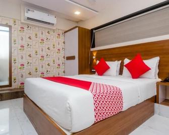 ホテル アルマ レジデンシー - ムンバイ - 寝室