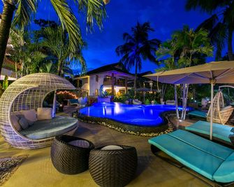 Hotel Le Duc de Praslin - Baie Sainte Anne - Piscina