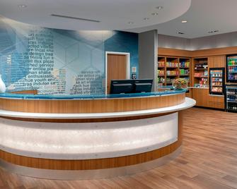SpringHill Suites by Marriott Potomac Mills Woodbridge - Woodbridge - Front desk