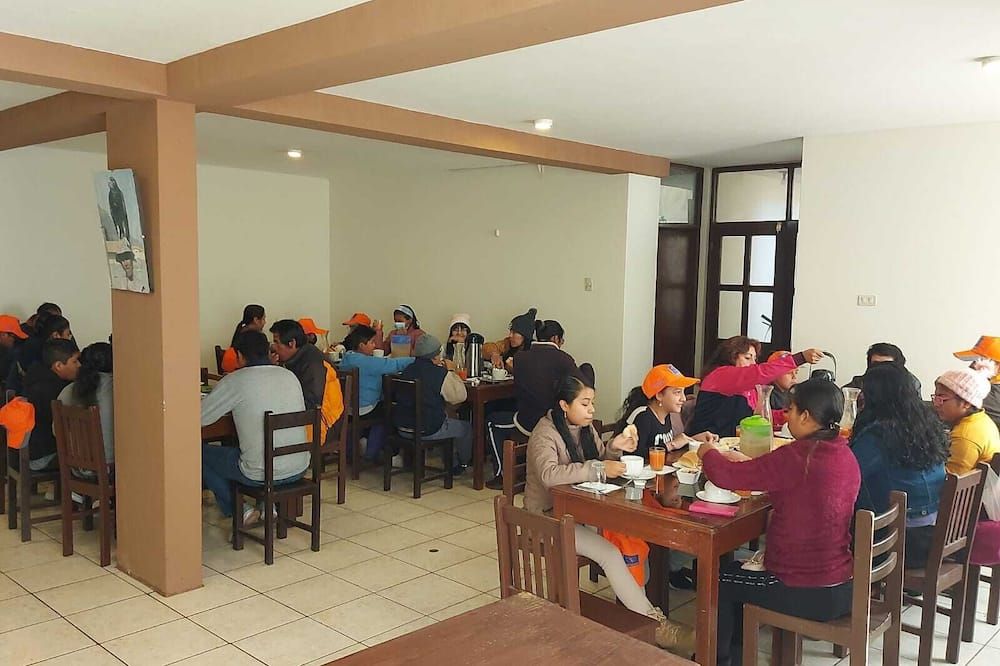 Hotel Yuraq Wasi - Chivay - Restaurant