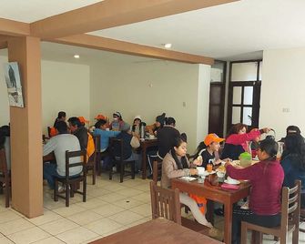 Hotel Yuraq Wasi - Chivay - Restaurant