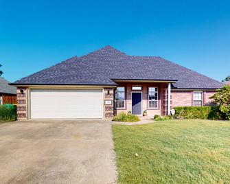 Windsor Retreat | House in Centerton close to bike trails - Centerton - Building