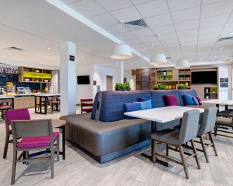 Home2 Suites by Hilton Petaluma - Petaluma - Restaurant