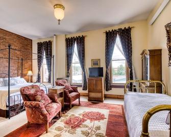The Delaware Hotel - Leadville - Bedroom