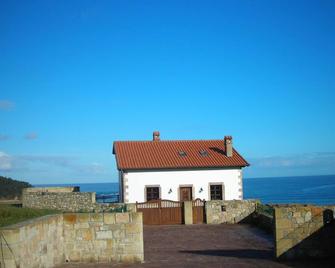 Villa In Oyambre Beach - San Vicente de la Barquera - Gebäude