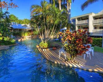 Sovereign Resort Hotel - Cooktown - Pool